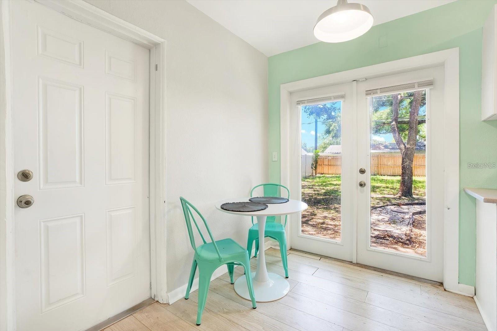 MILES PINES - Residential