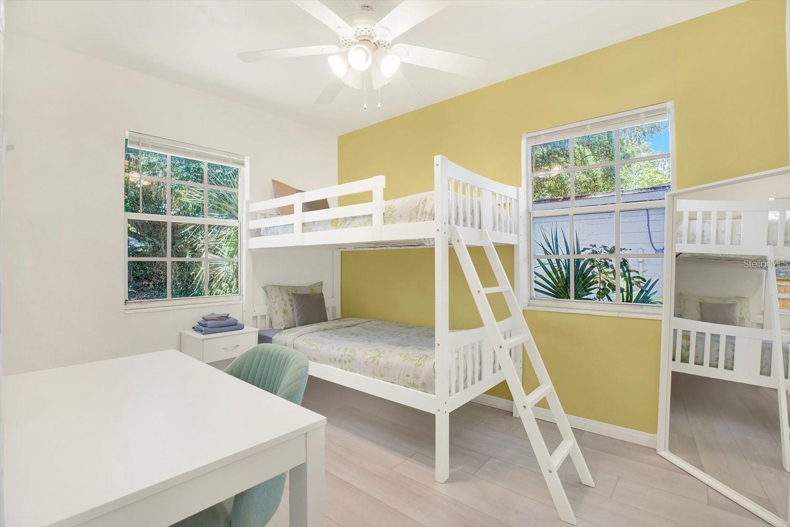 MILES PINES - Residential