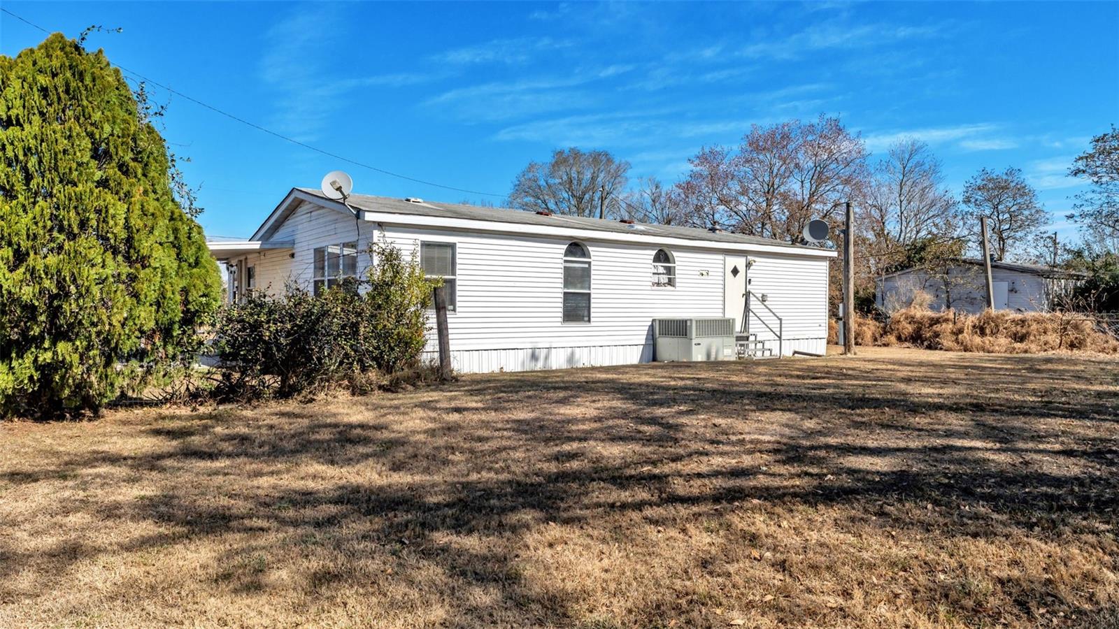 THORNHILL ESTATES - Residential