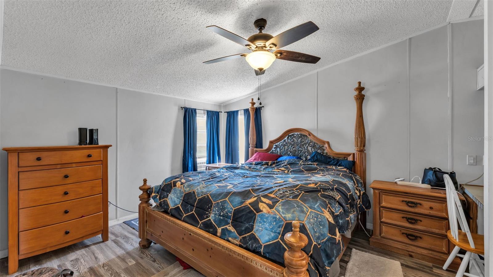 THORNHILL ESTATES - Residential