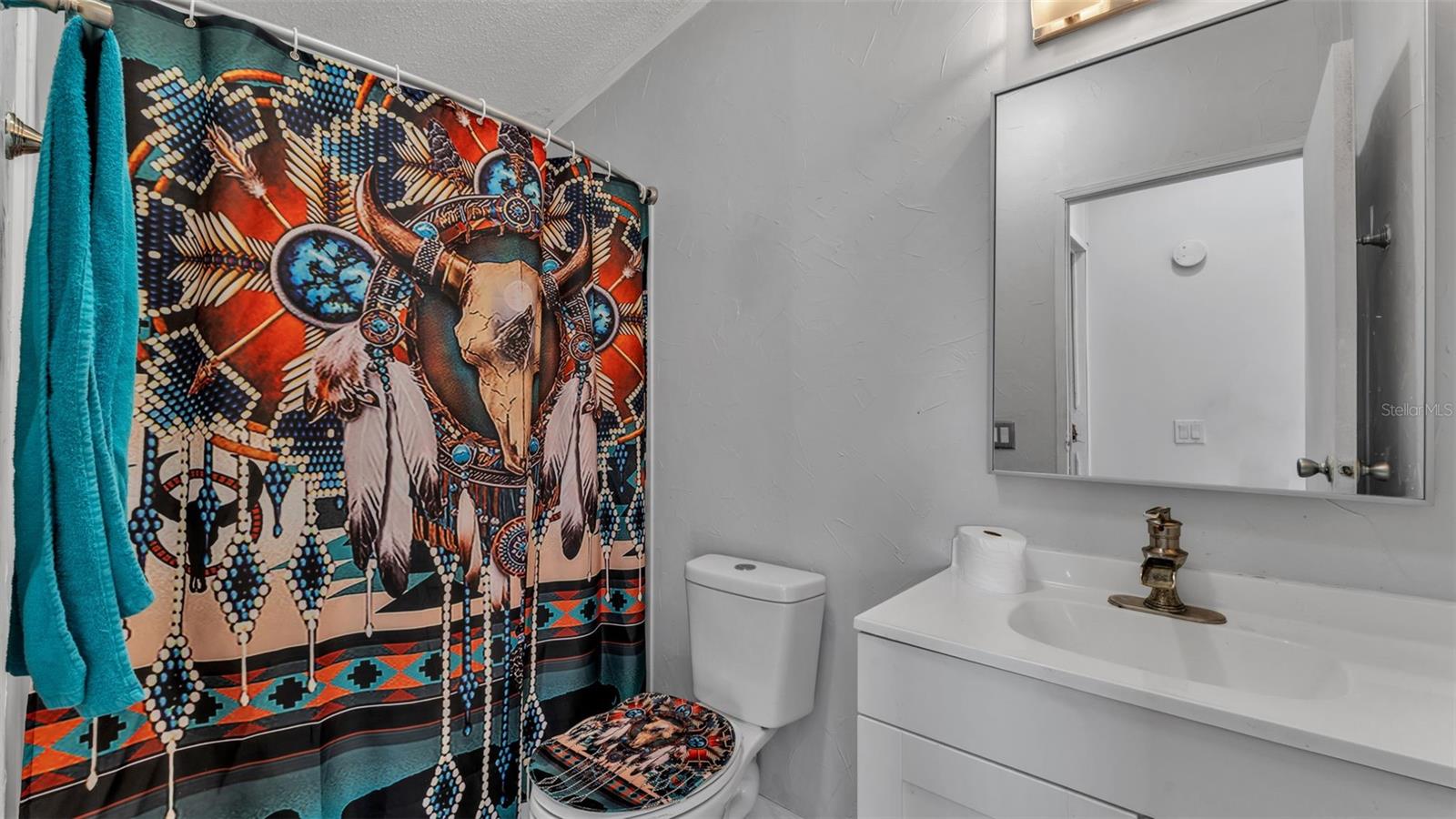 THORNHILL ESTATES - Residential