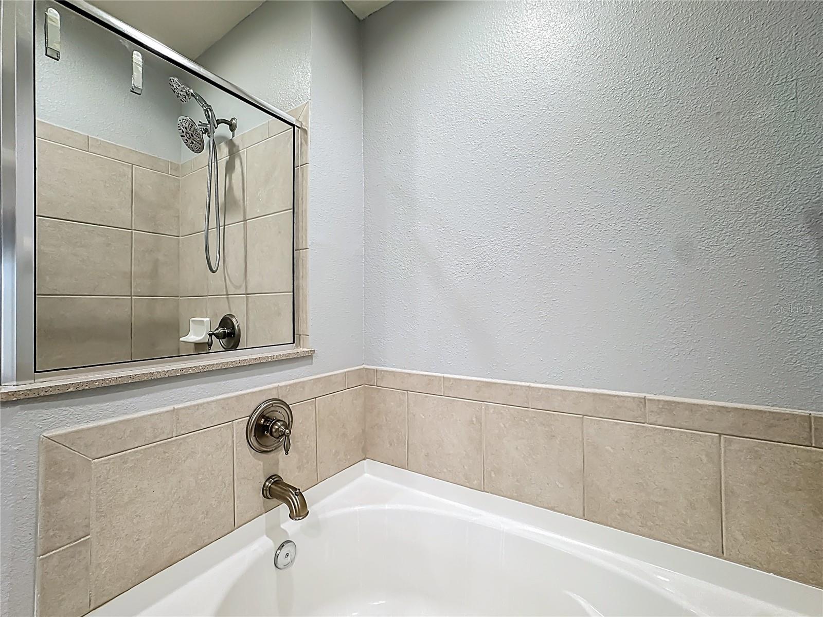 FOUNTAIN PARKE AT LAKE MARY - Residential Lease