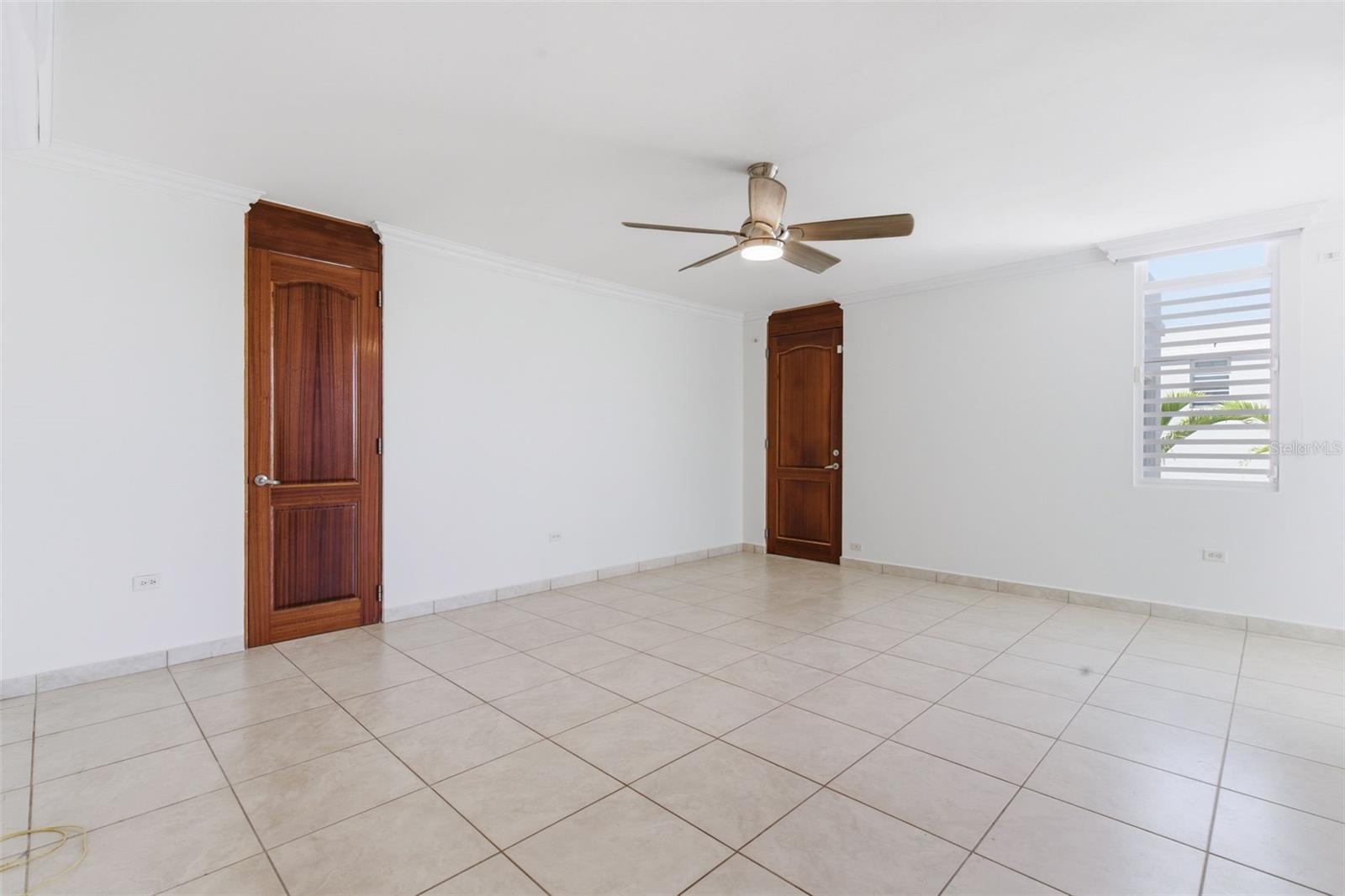 PASEO LOS CORALES II - Residential