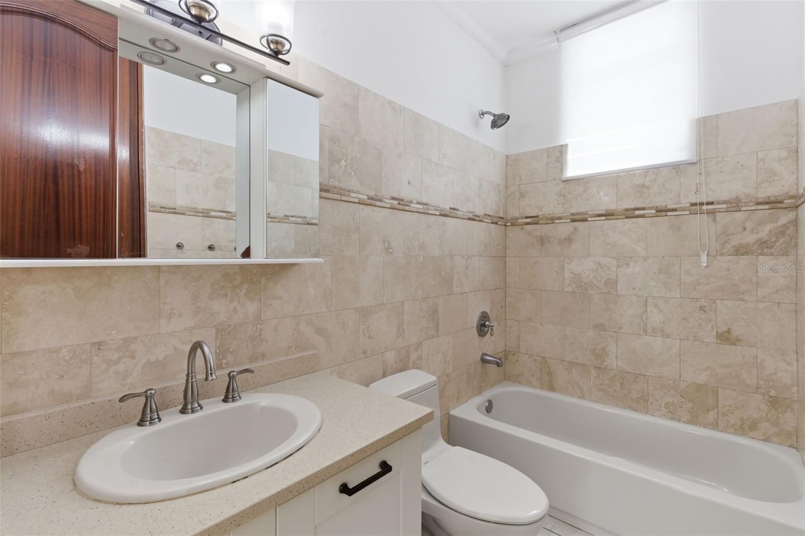 PASEO LOS CORALES II - Residential