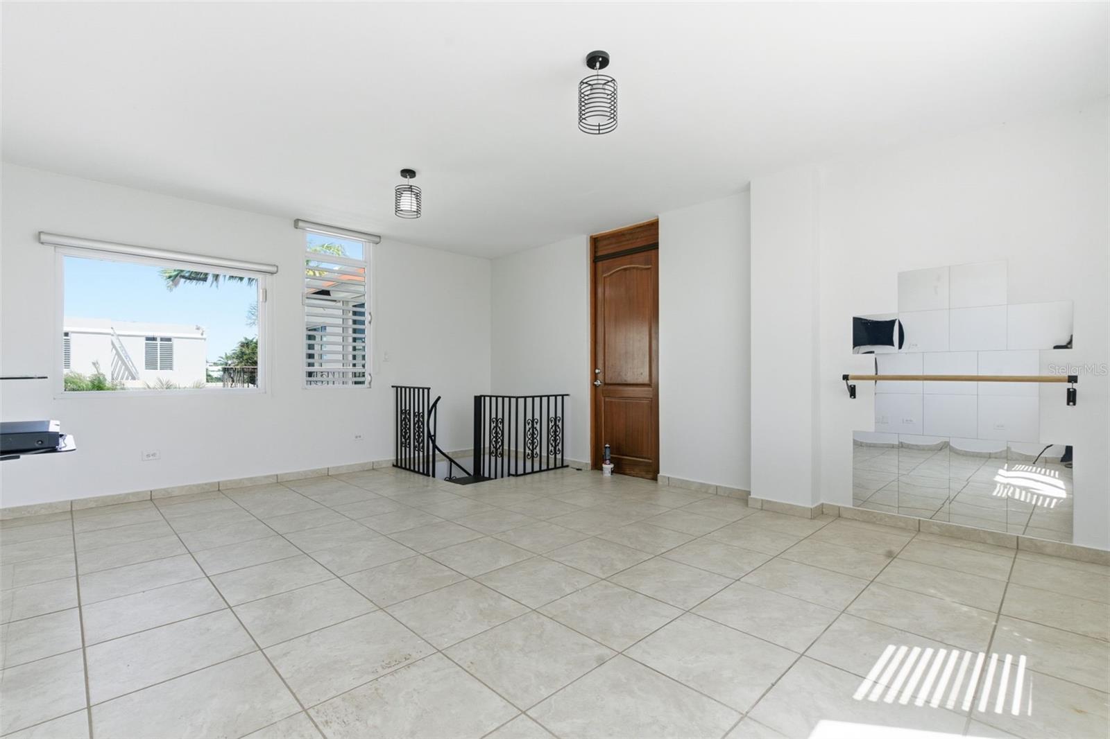 PASEO LOS CORALES II - Residential