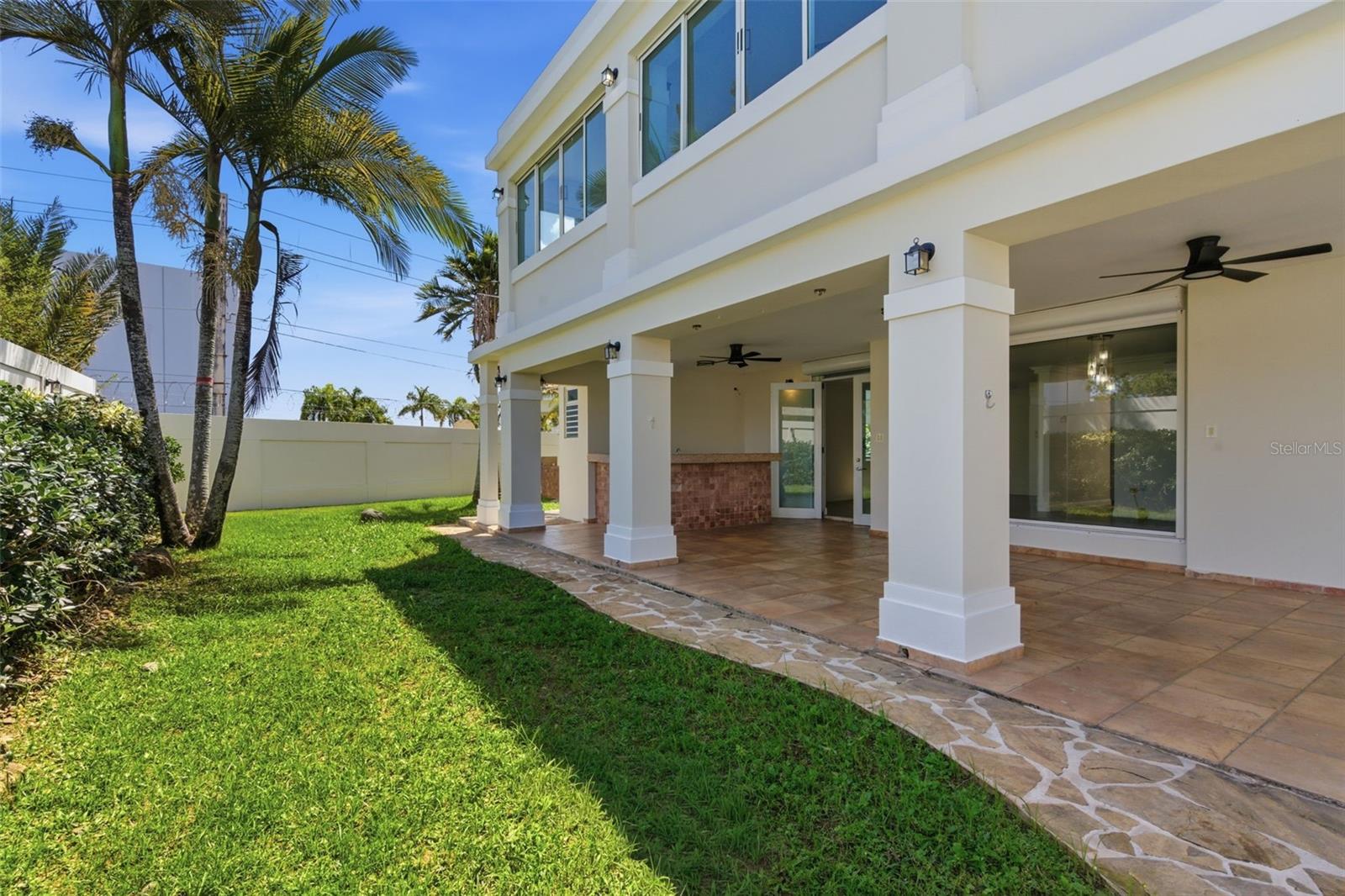 PASEO LOS CORALES II - Residential