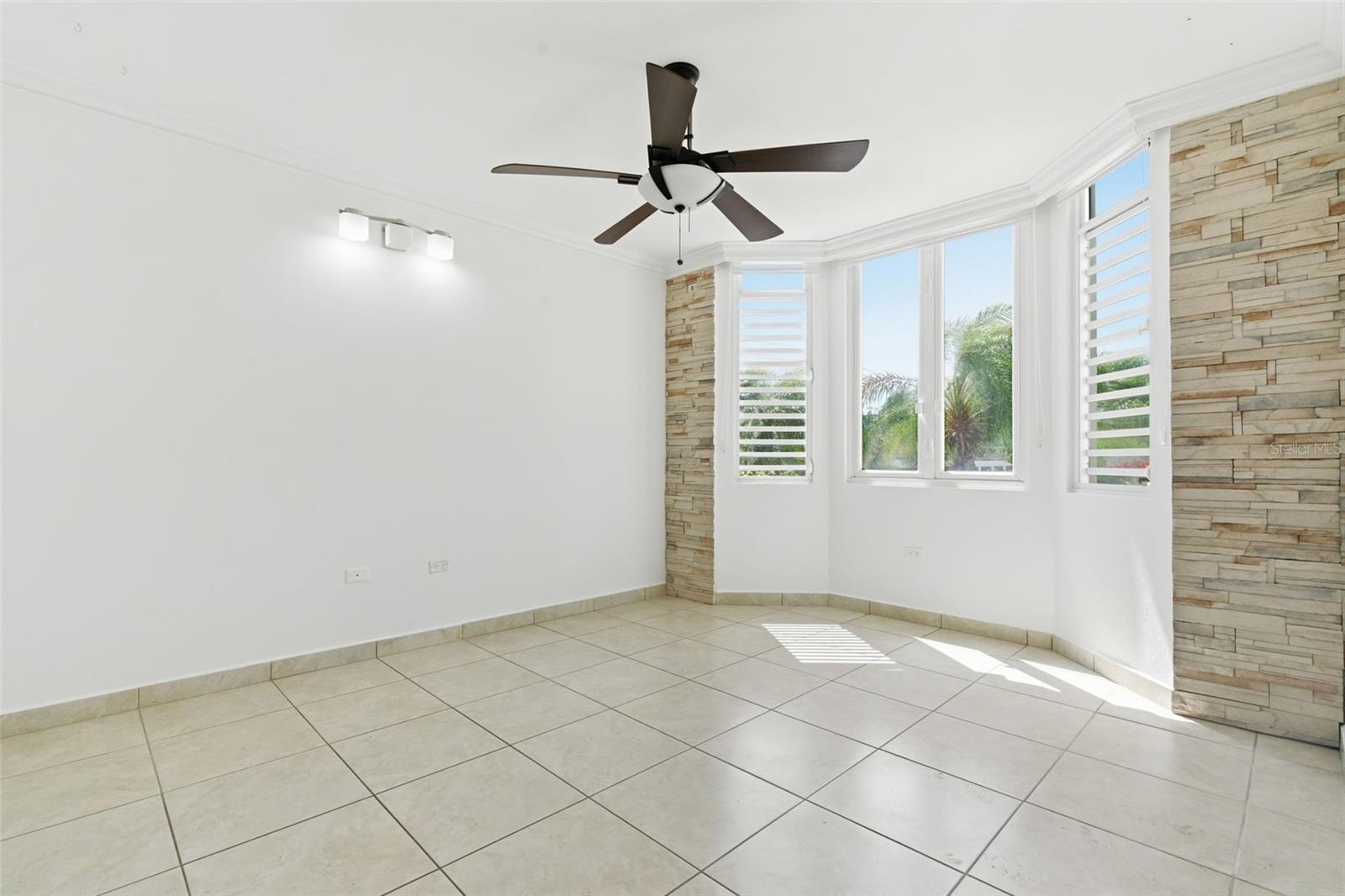 PASEO LOS CORALES II - Residential