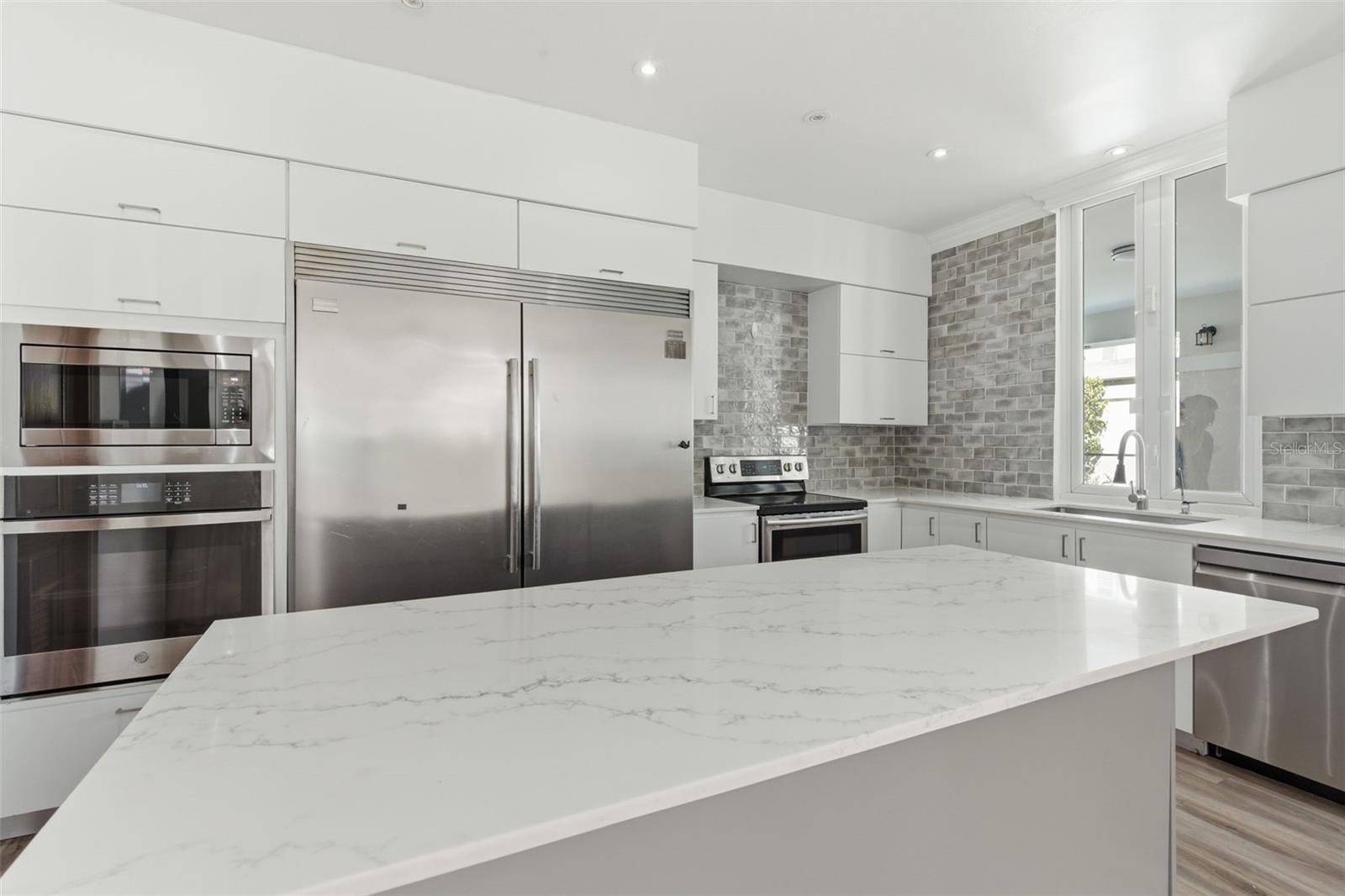 PASEO LOS CORALES II - Residential