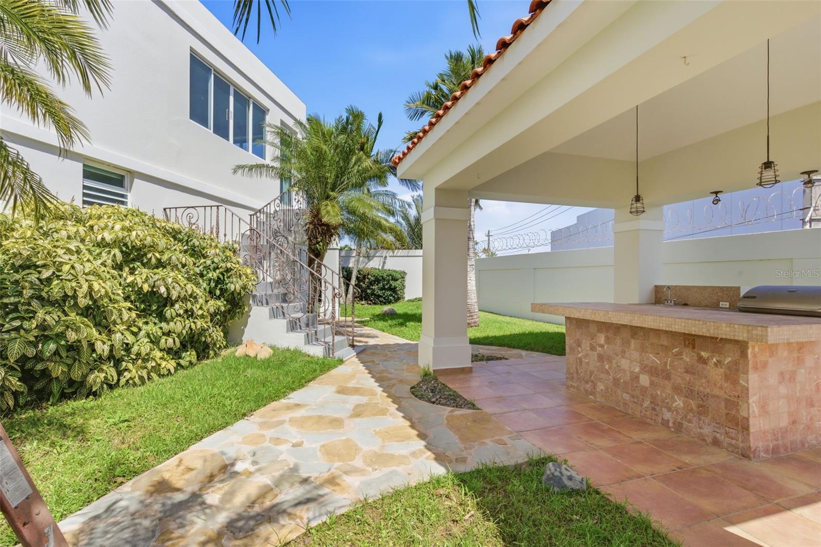 PASEO LOS CORALES II - Residential