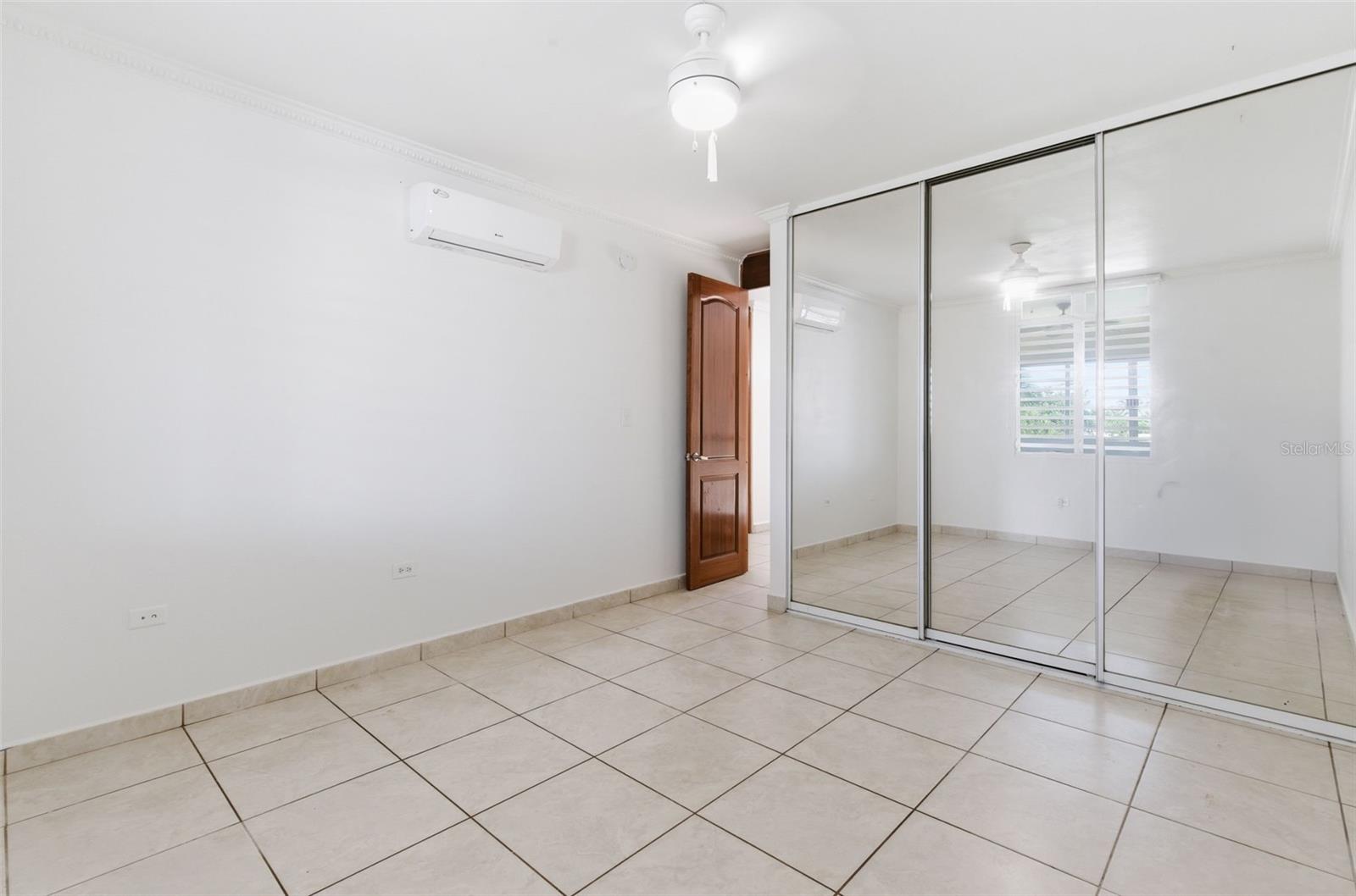 PASEO LOS CORALES II - Residential