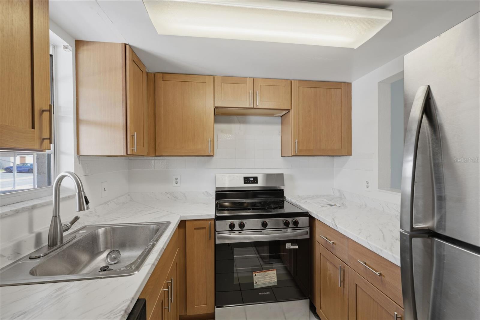 5207 TURQUOISE LANE 101