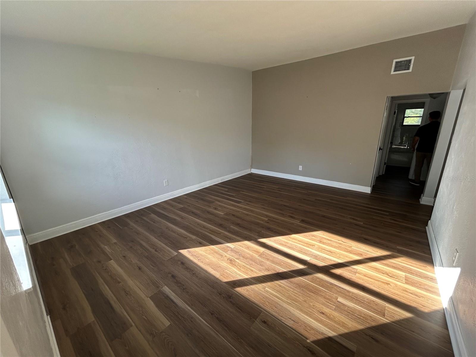 ECHO HILLS SUB - Residential Lease