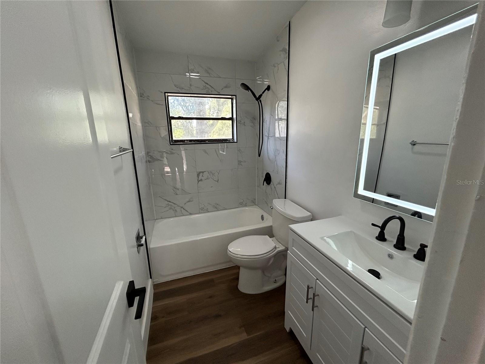 ECHO HILLS SUB - Residential Lease