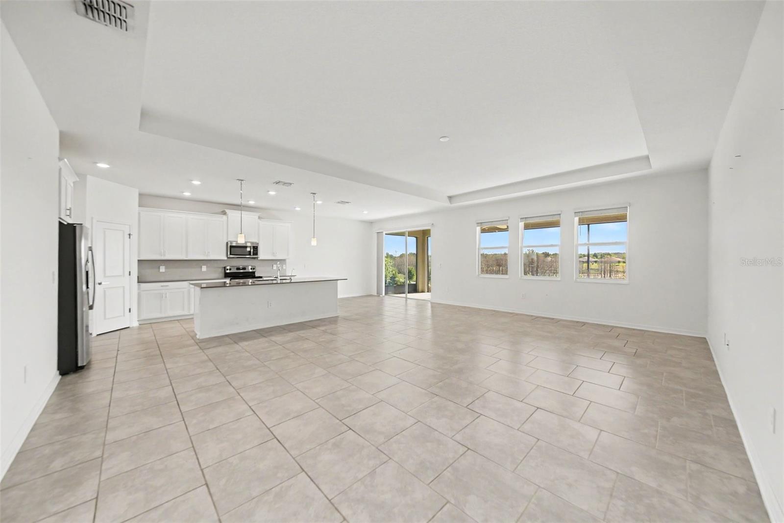 HILLSIDE ESTATES - Residential