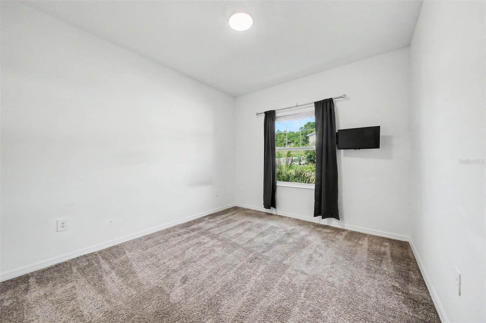 HILLSIDE ESTATES - Residential