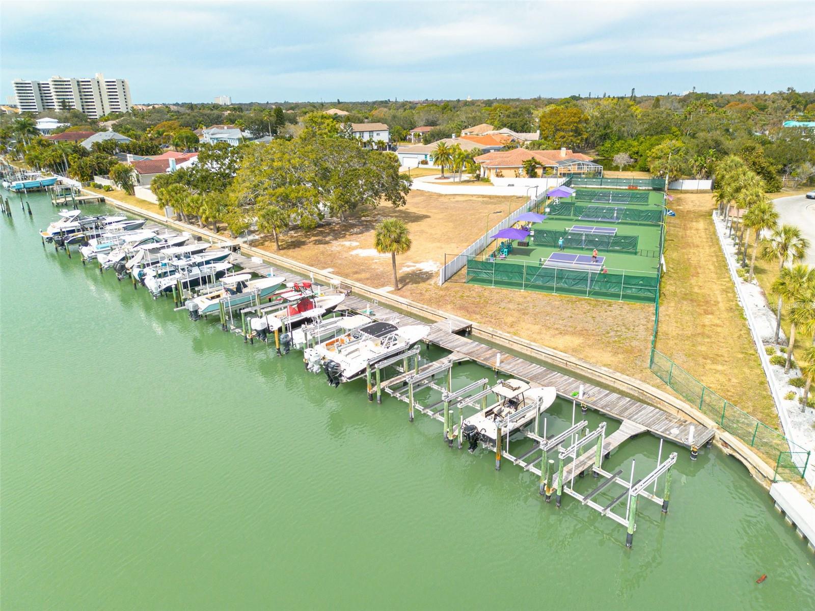 SKIMMER POINT PH I - Commercial Sale