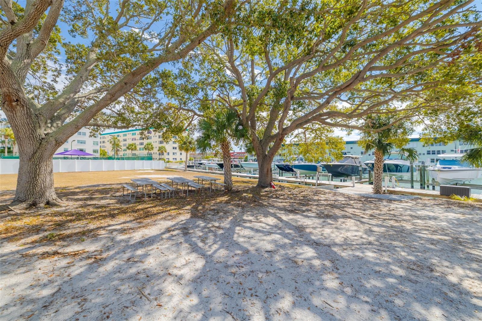 SKIMMER POINT PH I - Commercial Sale