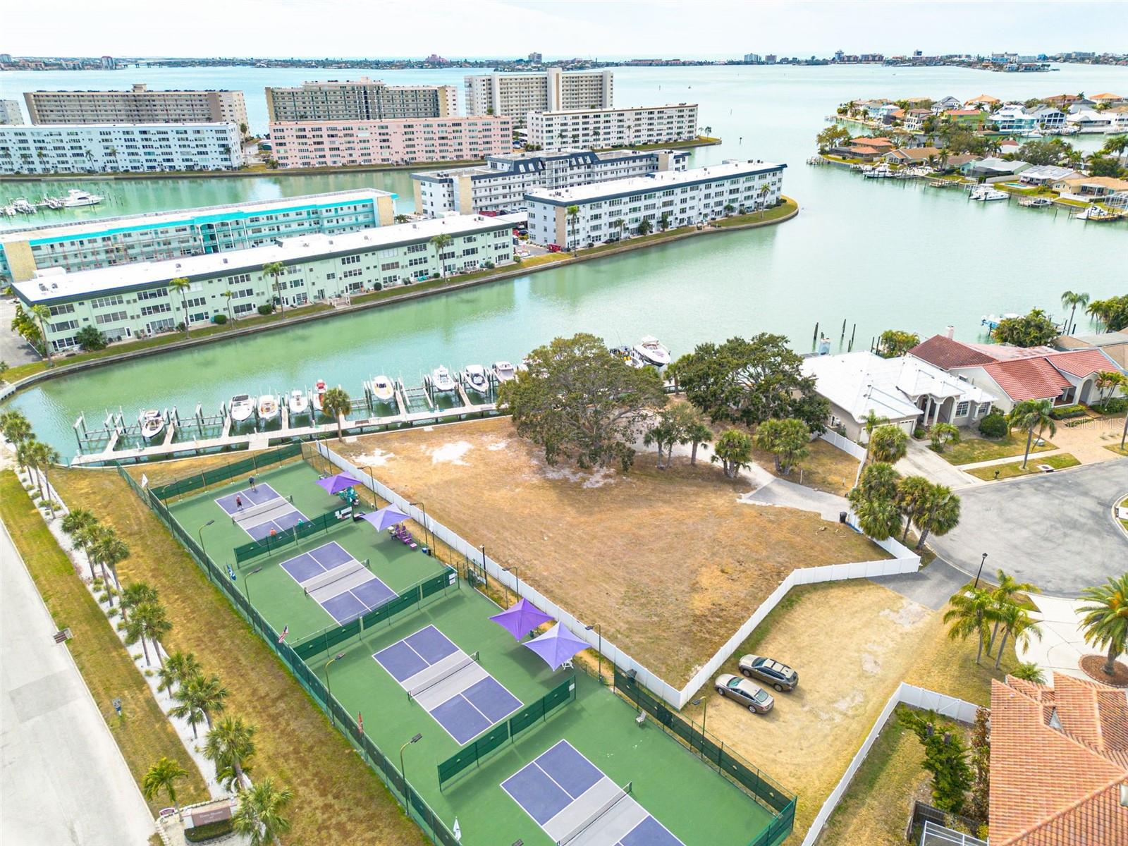 SKIMMER POINT PH I - Commercial Sale