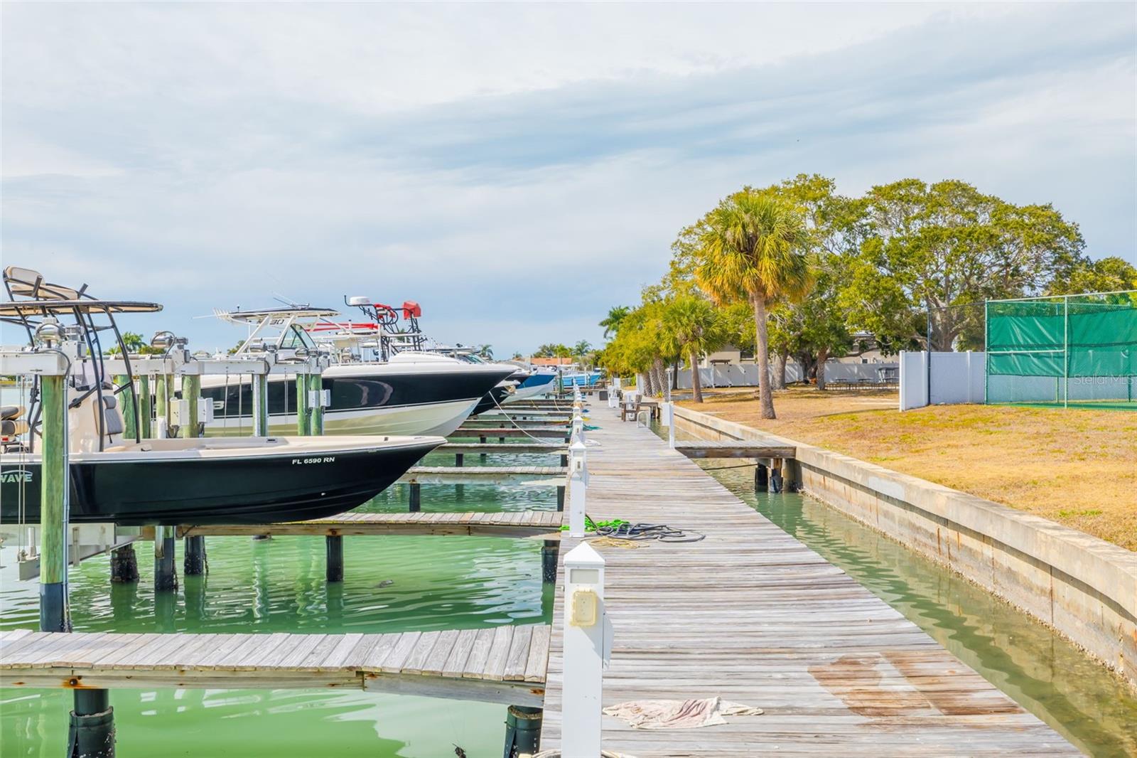 SKIMMER POINT PH I - Commercial Sale