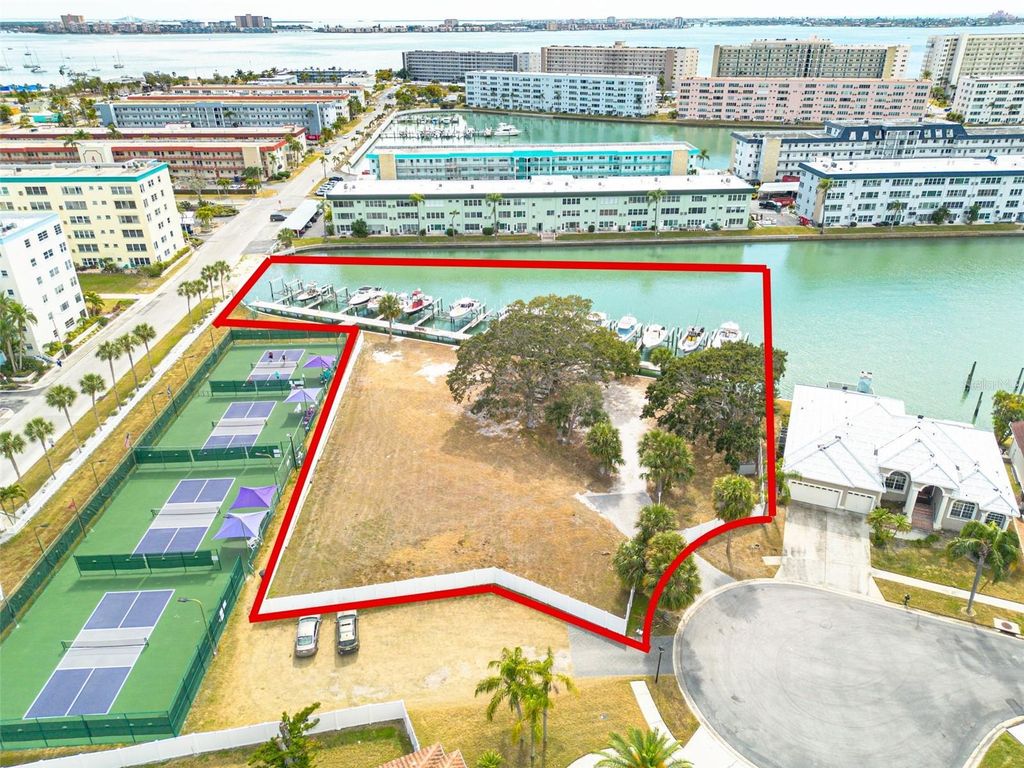 Photo of 5814 Skimmer Point Boulevard S, Gulfport, FL 33707 (MLS # TB8476178)