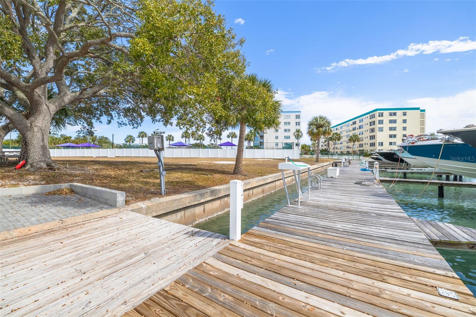 SKIMMER POINT PH I - Commercial Sale