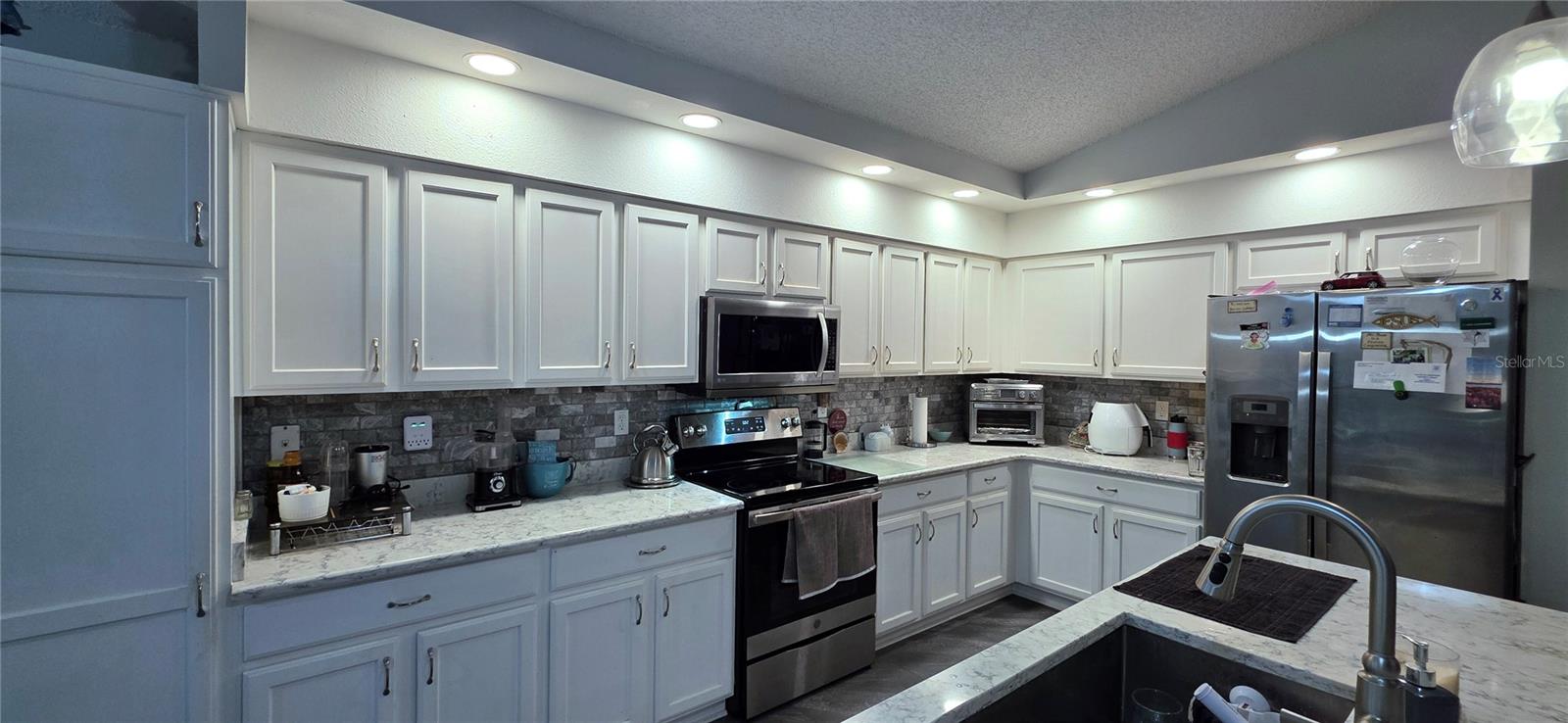 WELLINGTON AT SEVEN HILLS PH 3 - Residential