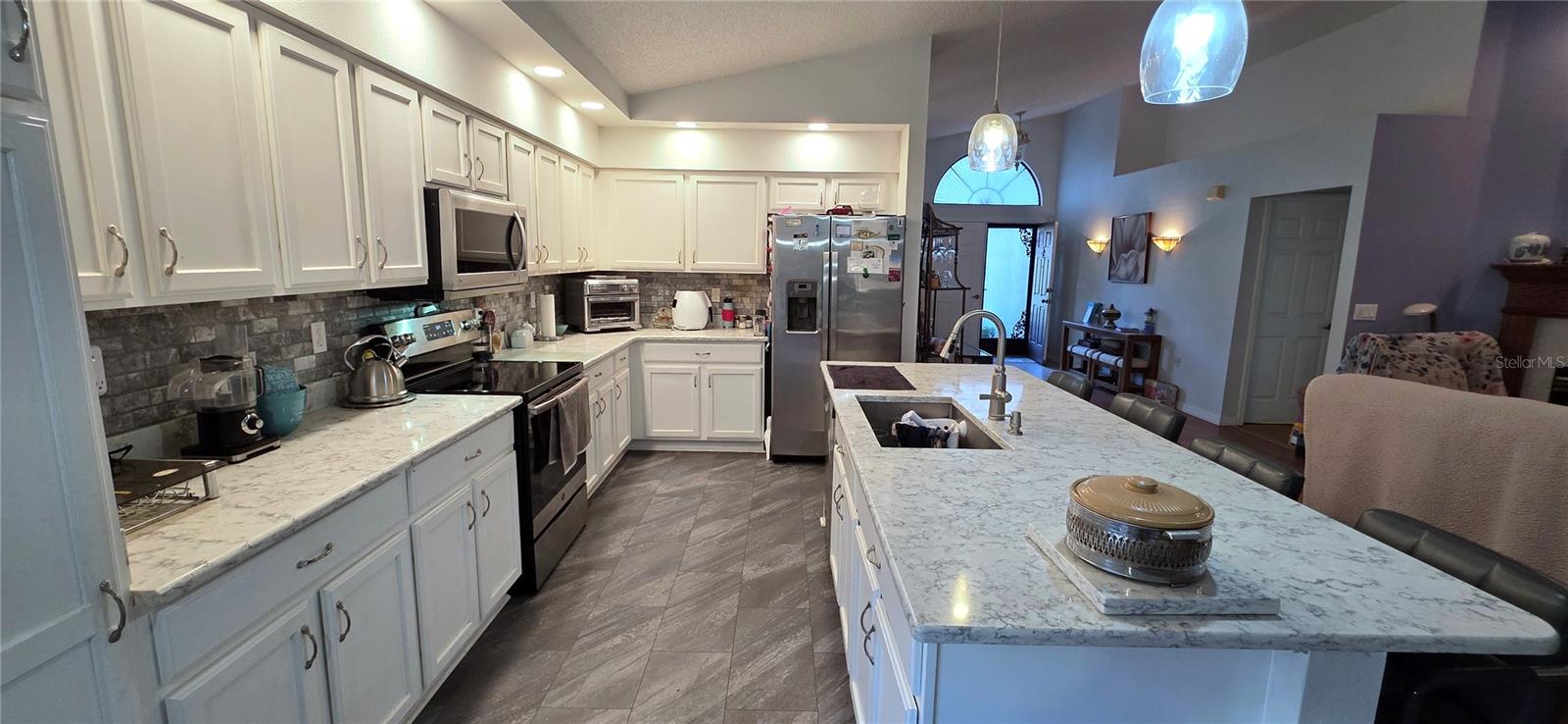 WELLINGTON AT SEVEN HILLS PH 3 - Residential