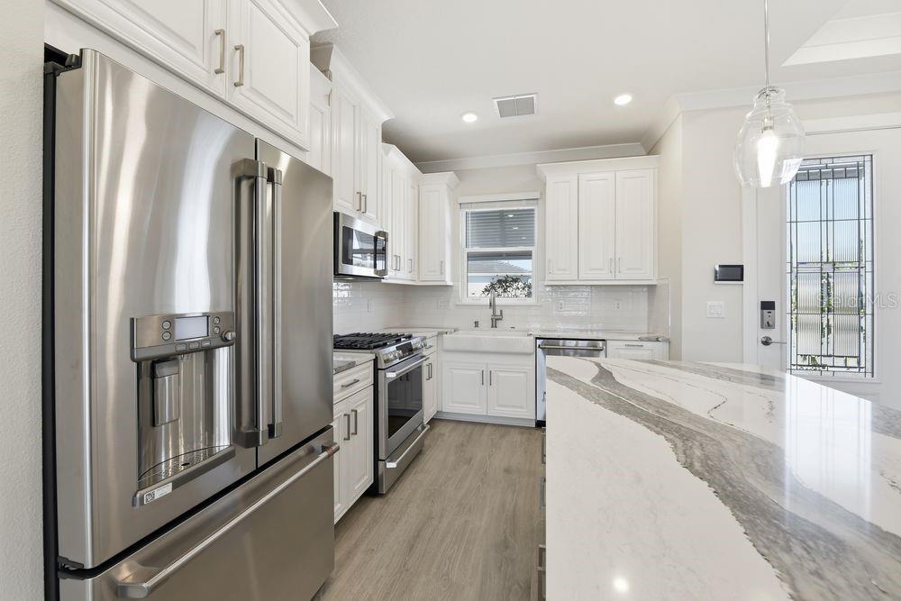 AZARIO ESPLANADE - Residential