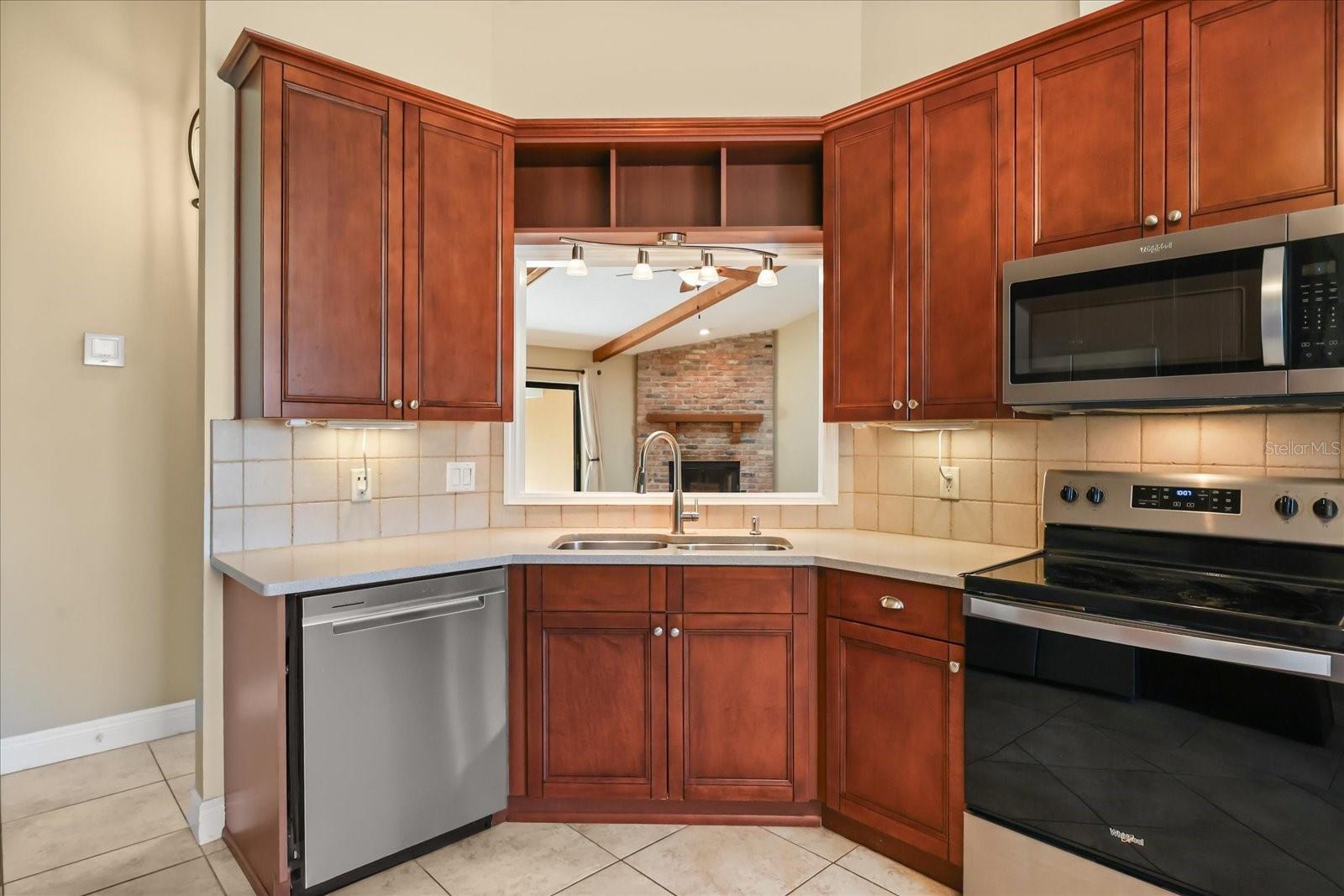 SABAL POINT SABAL TRAIL AT - Residential
