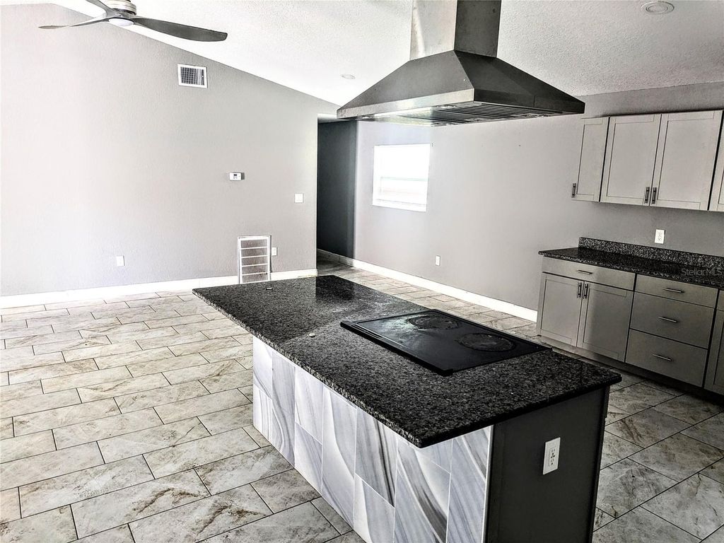 Photo of 1916 10th Street S, St Petersburg, FL 33705 (MLS # TB8500493)