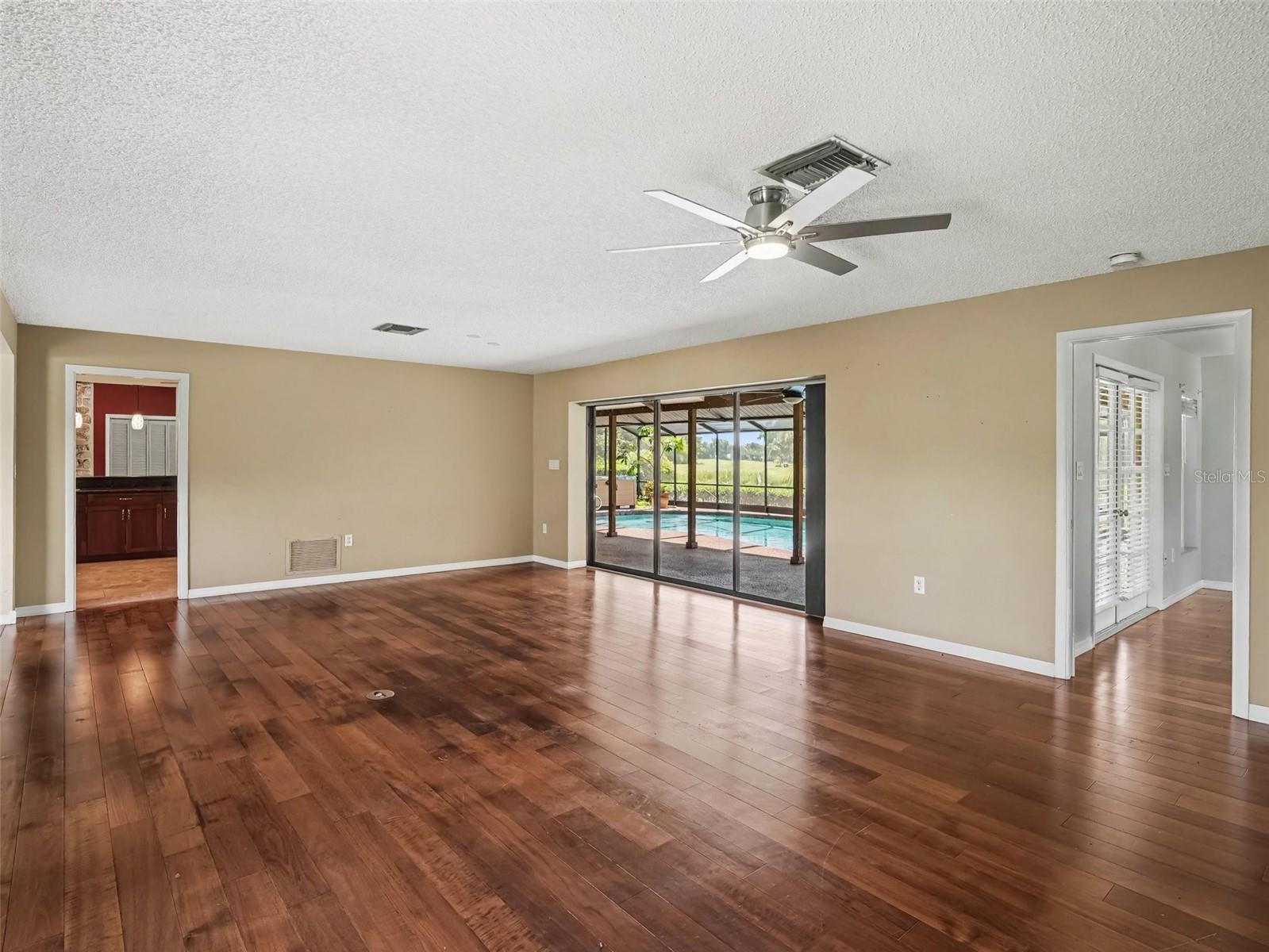 4375 SEDLEY LANE