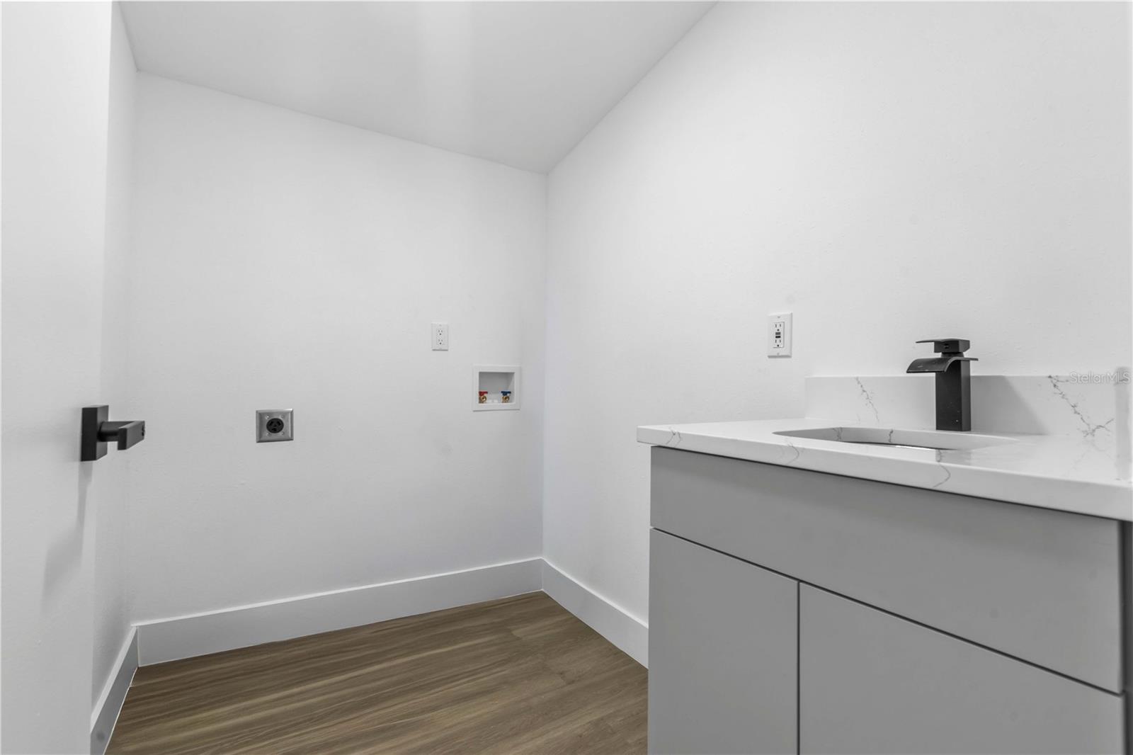 WEST PORT - Residential