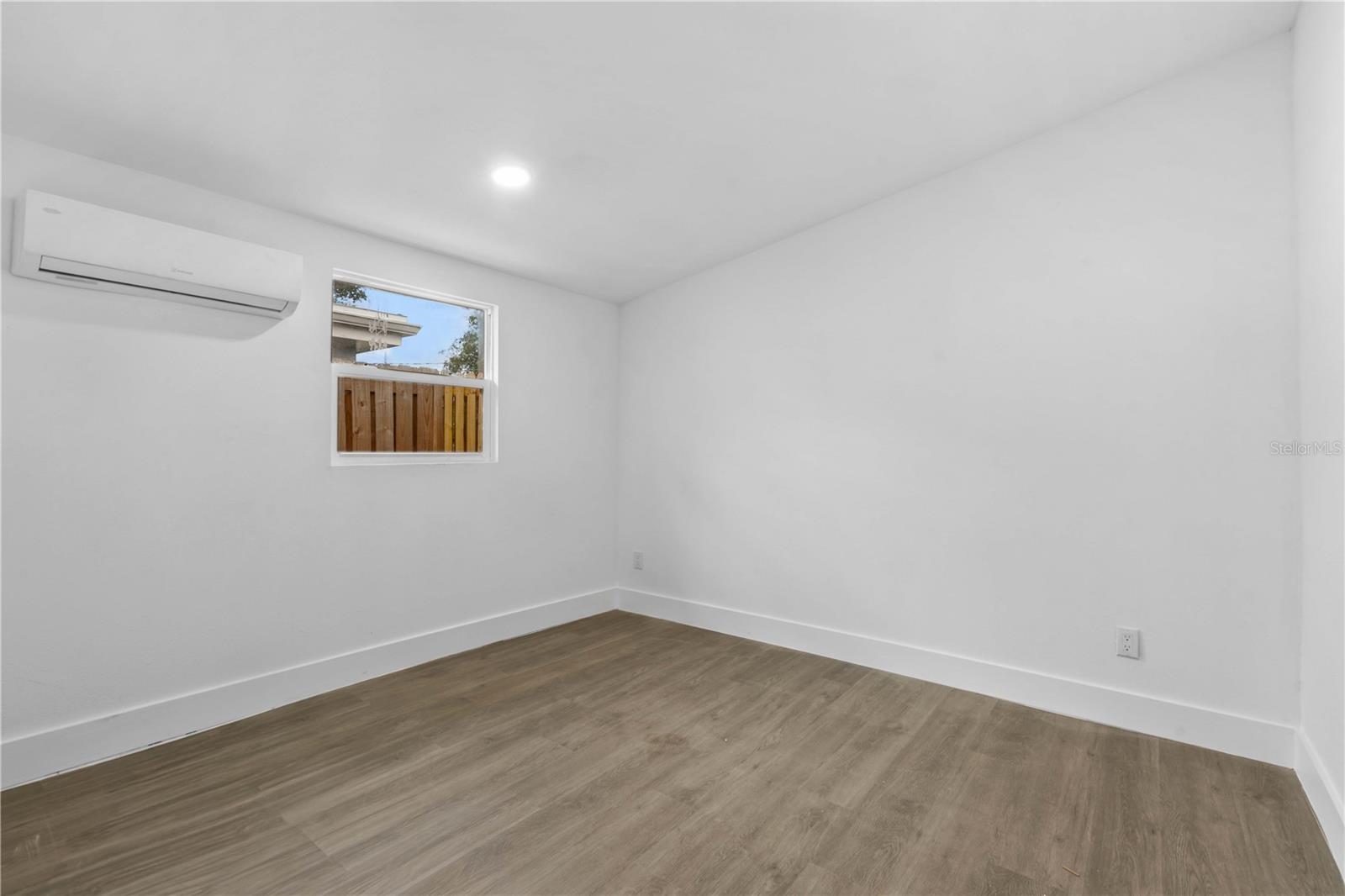 WEST PORT - Residential