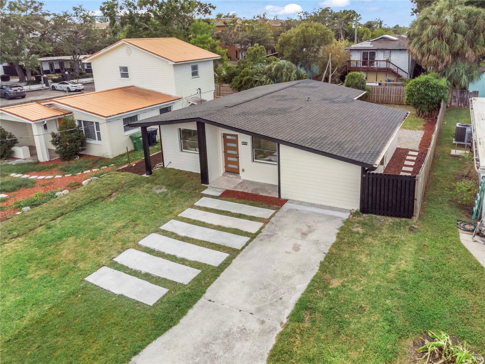 WEST PORT - Residential