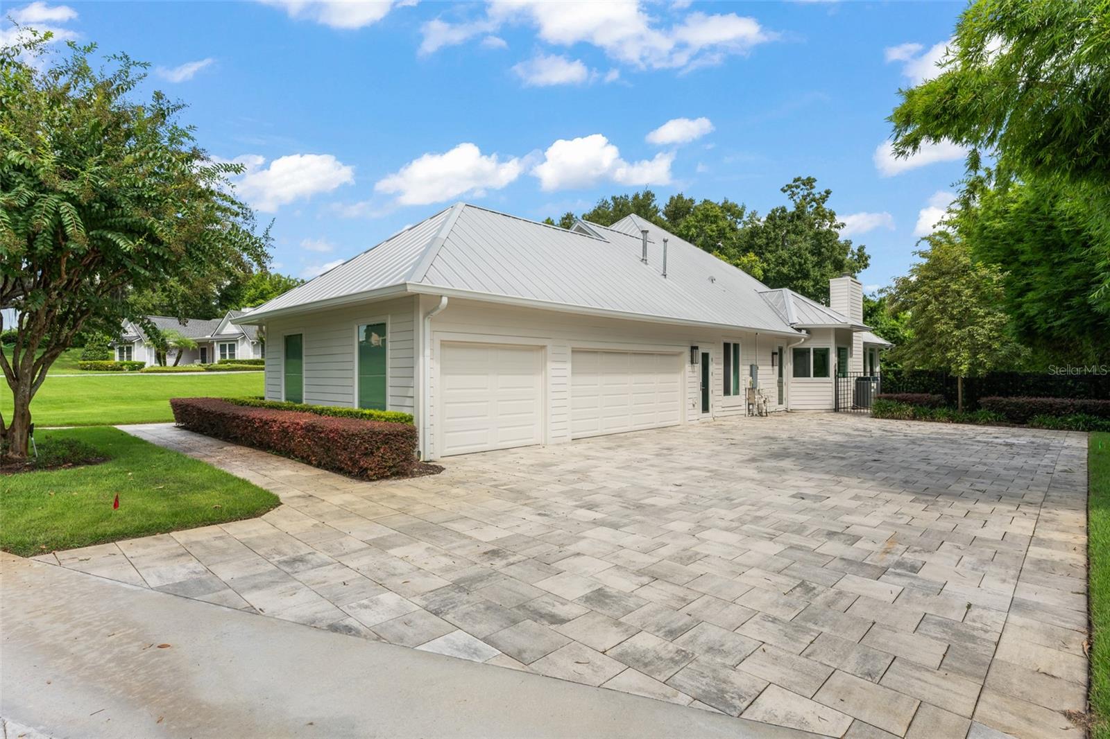 9019 SPENCE COURT
