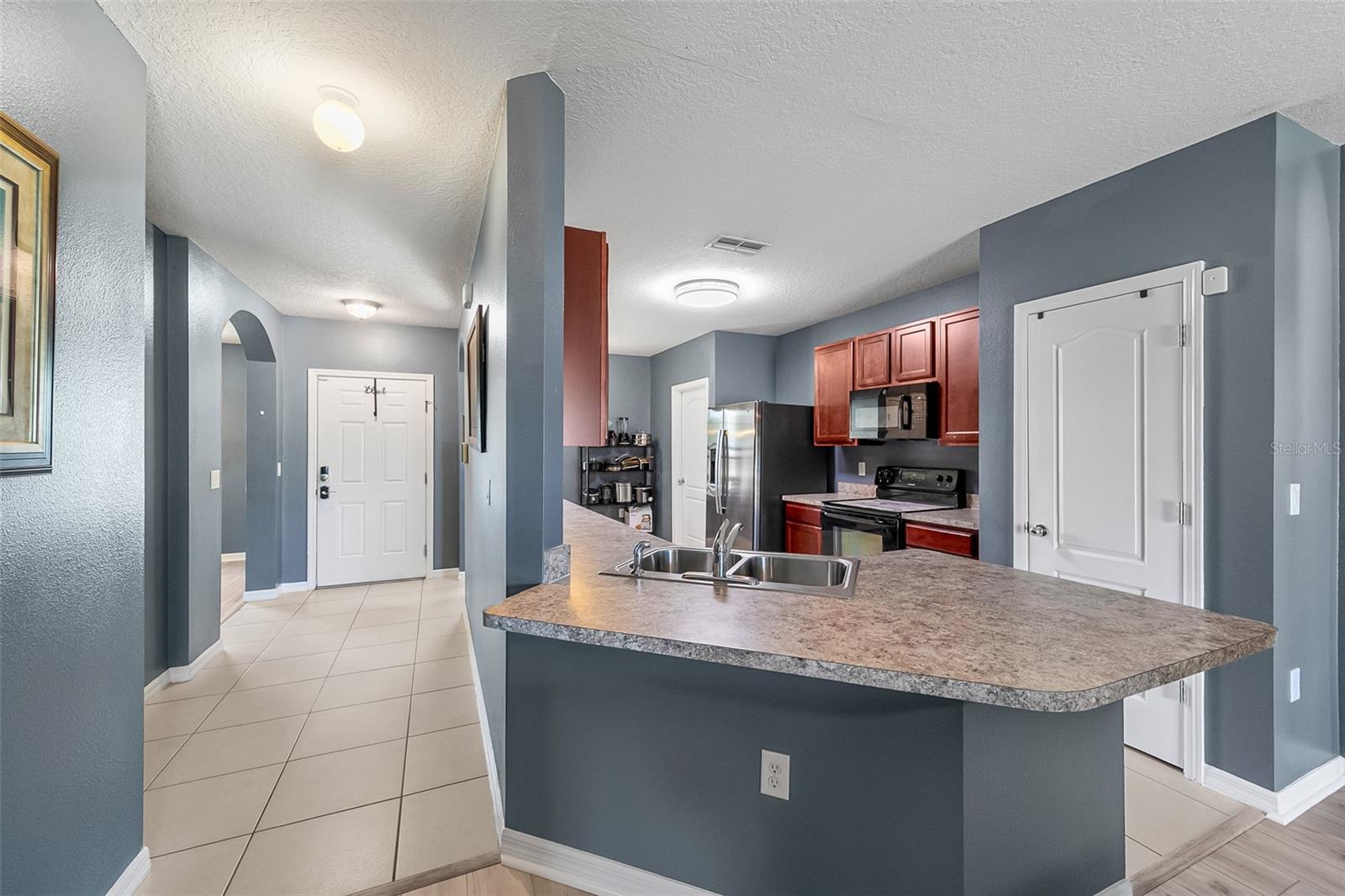 1108 BRENTON MANOR DRIVE