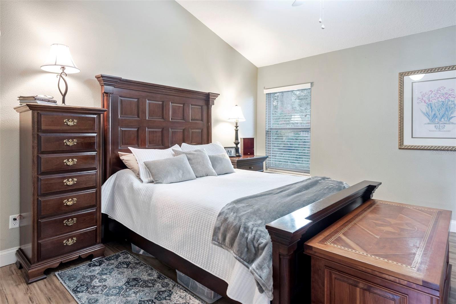 HICKORY GLEN - Residential