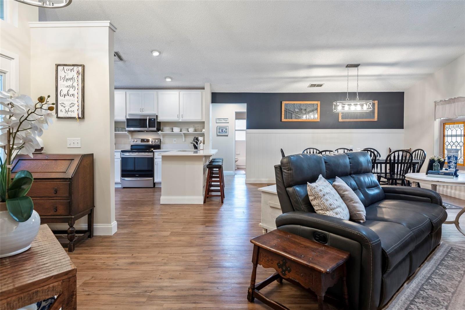 HICKORY GLEN - Residential