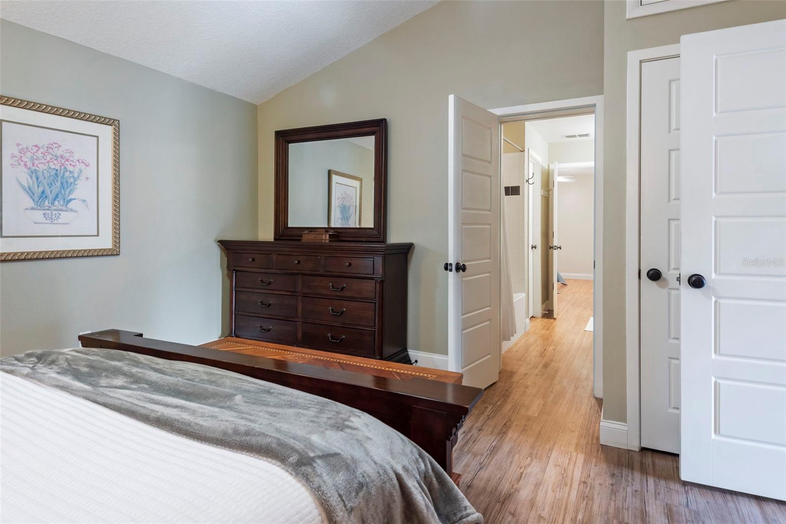 HICKORY GLEN - Residential