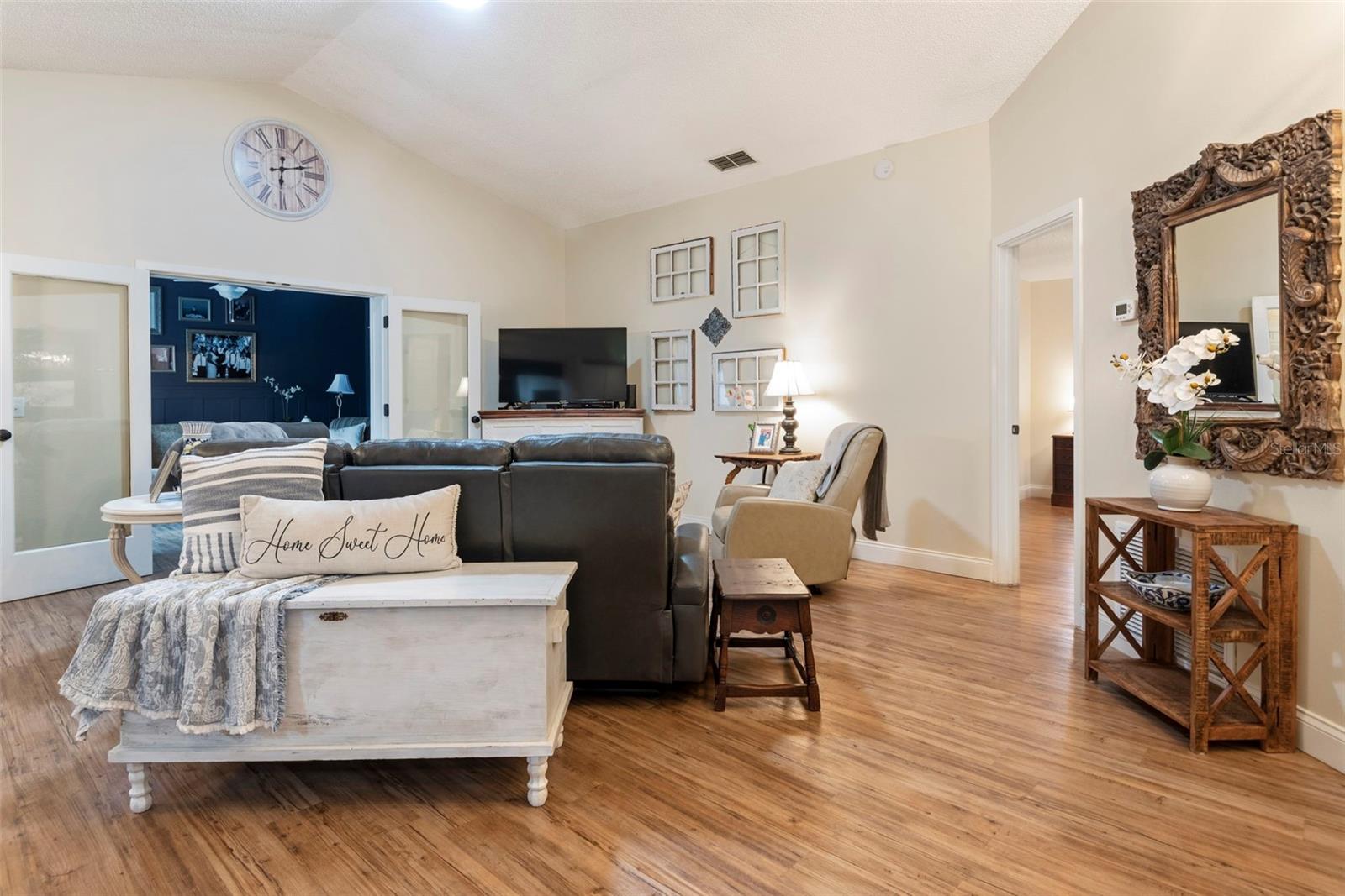 HICKORY GLEN - Residential