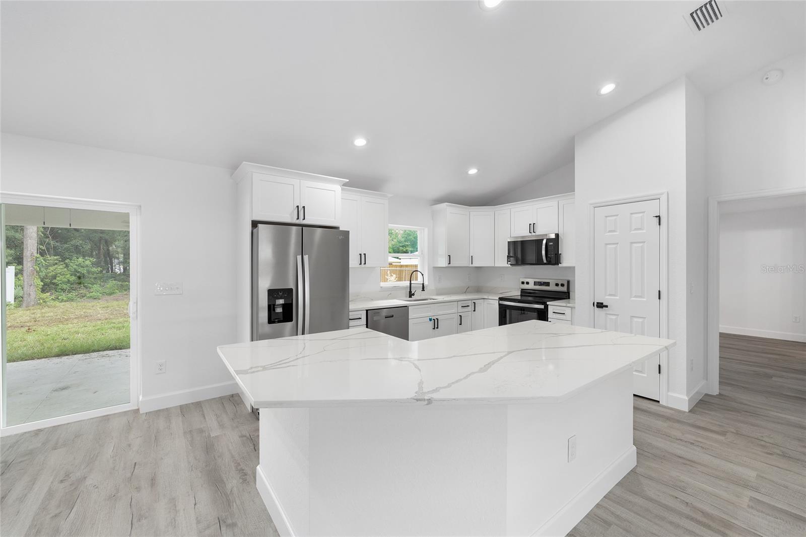 OCALA PARK ESTATES - Residential