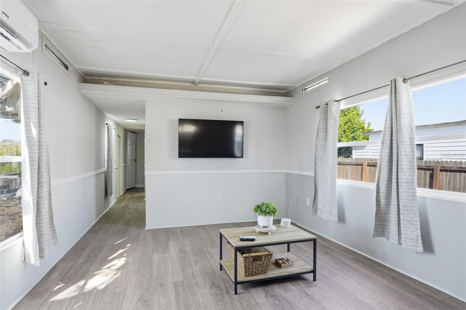 VISTA DEL MAR - Residential