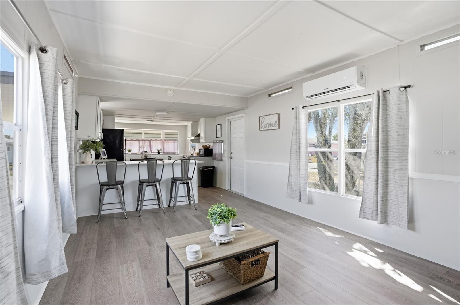 VISTA DEL MAR - Residential