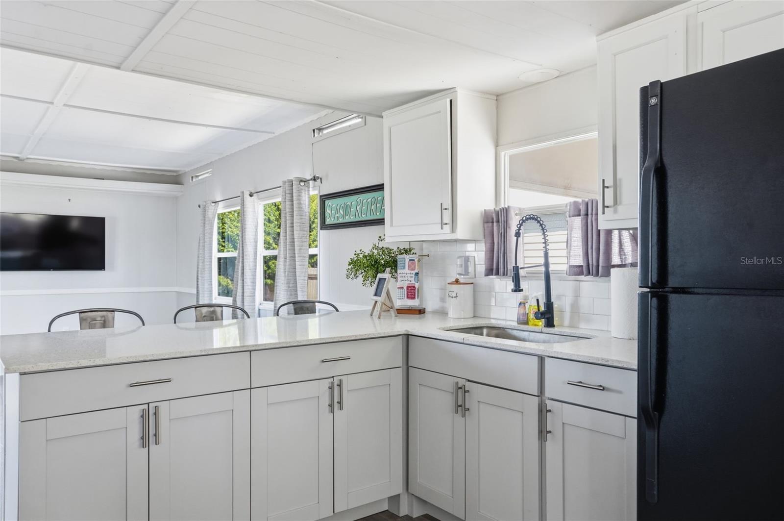 VISTA DEL MAR - Residential