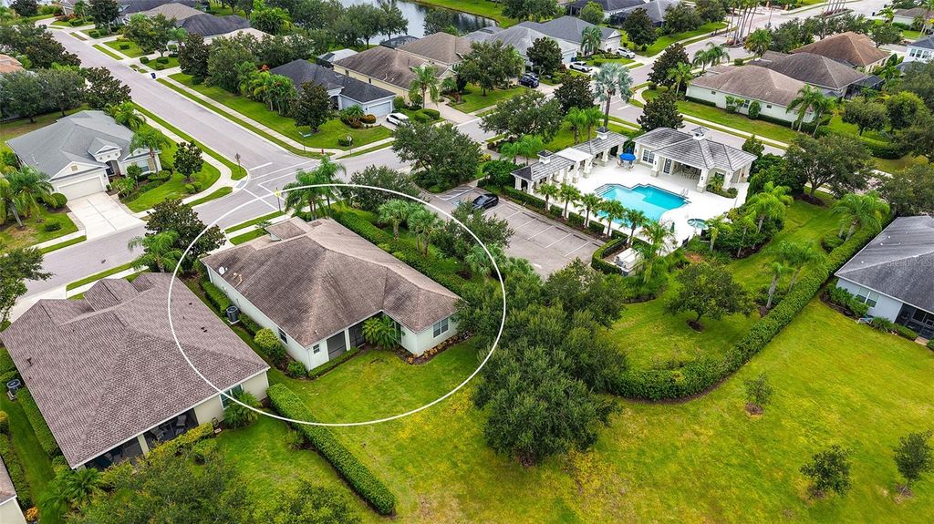 Photo of 4738 Claremont Park Drive, Bradenton, FL 34211 (MLS # A4665492)