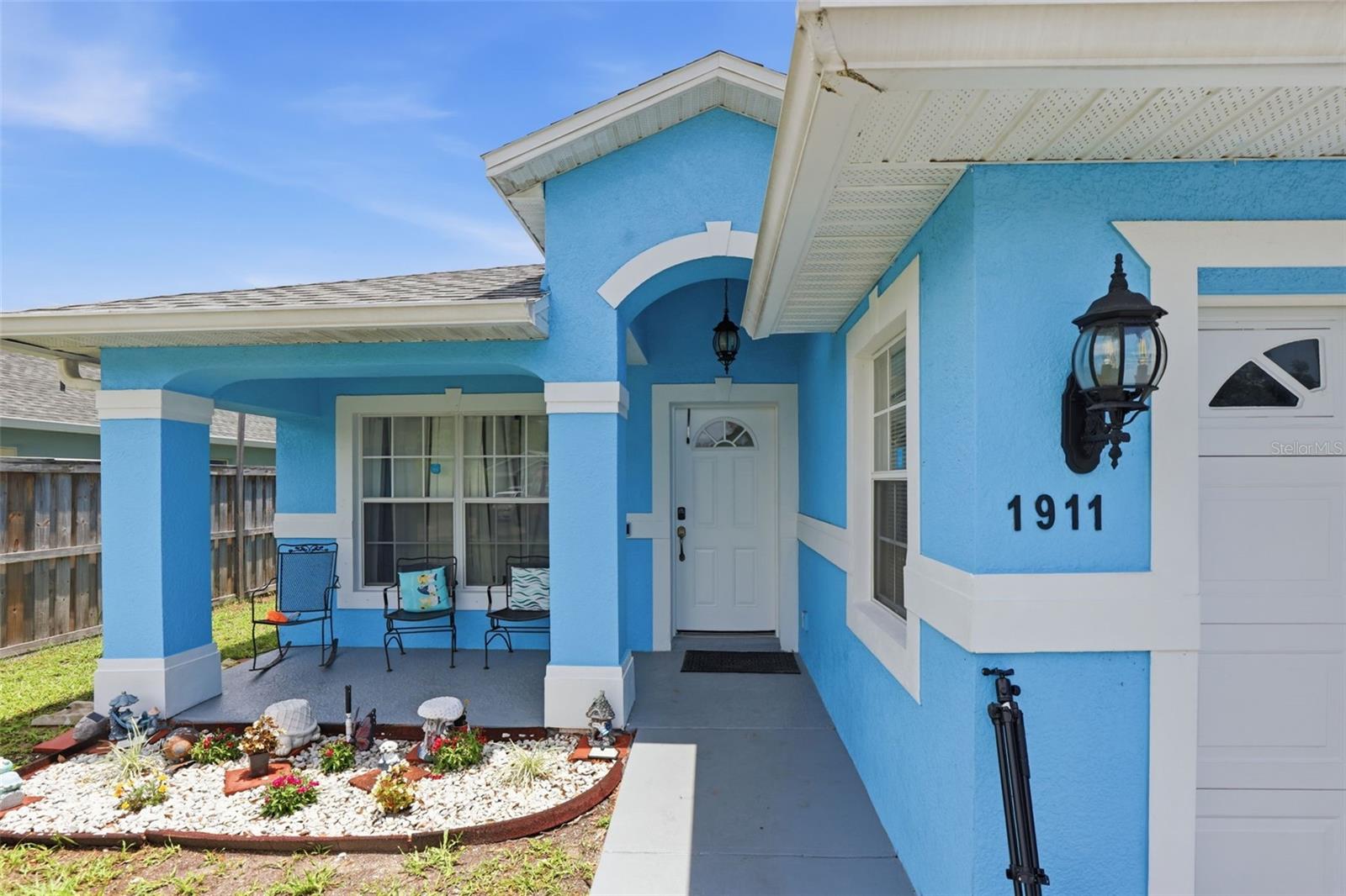1911 S GADSEN BOULEVARD