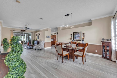 255 Strathmore Circle, Kissimmee, FL 34744