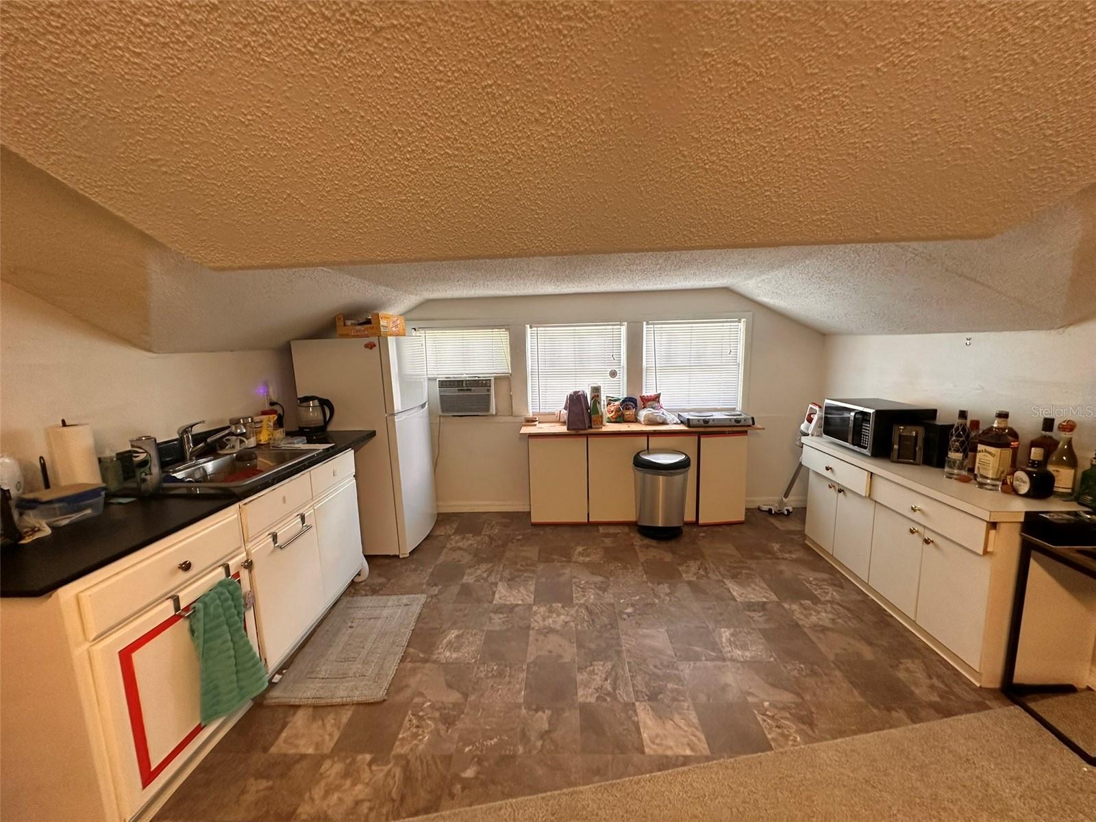 CLARKS LTS 05 & 06 BLK 16 DELAND - Residential Lease