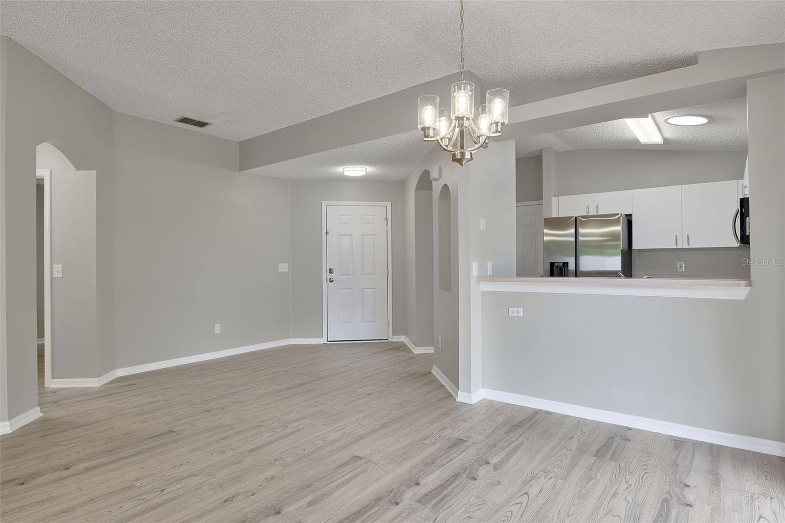 4213 CHAMBERLAIN WAY
