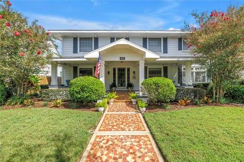 Photo of 445 18th Avenue NE, St Petersburg, FL 33704 (MLS # TB8548325)